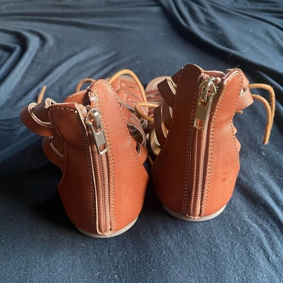 Jacquie Gladiator Sandals - Size 6.5 - Picture 7 of 9